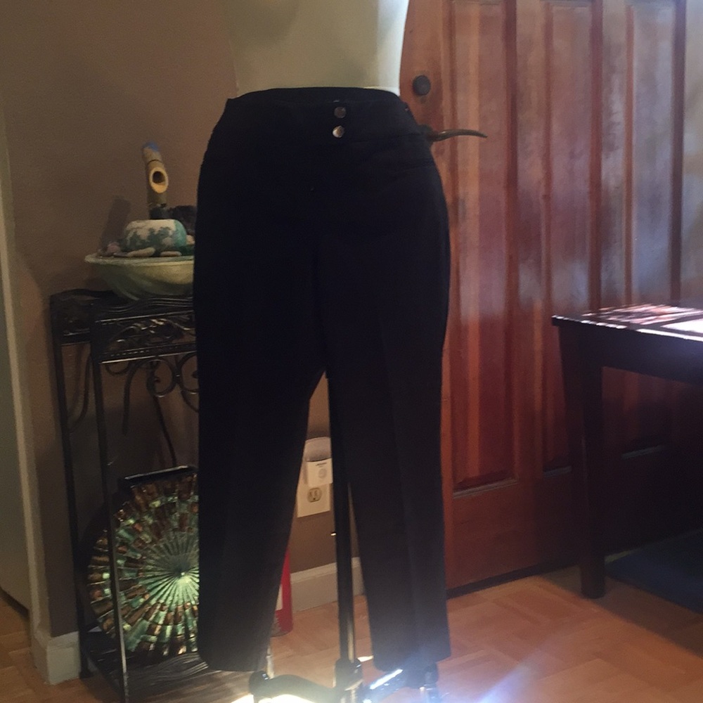 Style & Company stretch capris size 6P